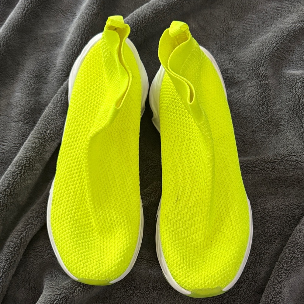 Bershka Neon Yellow Sneakers View 2